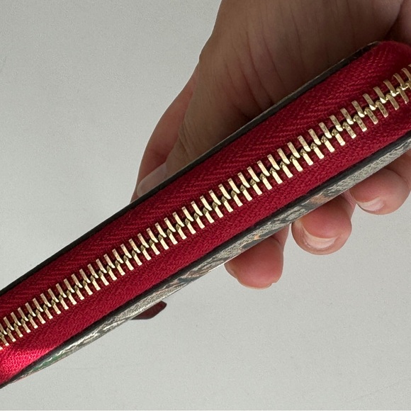 Gucci GG Supreme Tian Print Zip Around Card Case Wallet Beige Multicolor Red - Picture 8 of 10